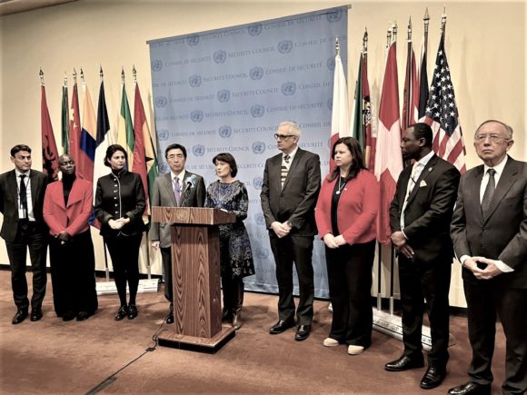 Gemeinsamer Auftritt der ICC-Mitglieder im Sicherheitsrat am Presse- stakeout, die Schweizer UNO-Botschafterin Pascale Baeriswyl am Pult. Photo EDA/DFAE.