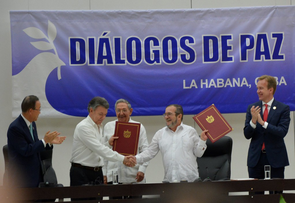 La Havane, 23 juin 2016: signature de l'accord de paix entre le gouvernement colombien et les FARC-EP / Photo Flickr Commons.